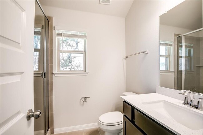 Building Photo - 2425 Choctaw Pl