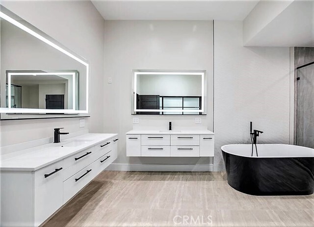 Building Photo - 10452 Le Conte Ave