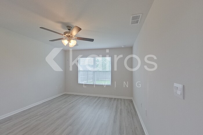 Building Photo - 212 Monarch Ln