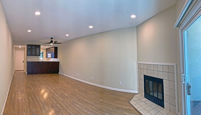 Building Photo - Beautifully Updated 2 Bedroom, 2 Bathroom ...