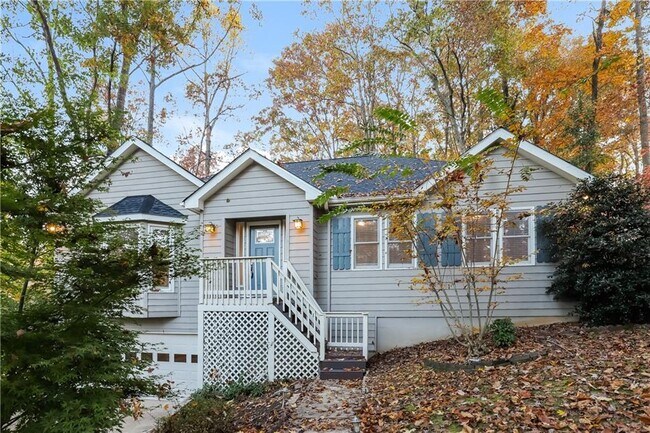 Building Photo - 2010 Golden Ridge Cir