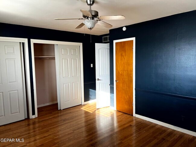 Building Photo - 112 De Leon Dr