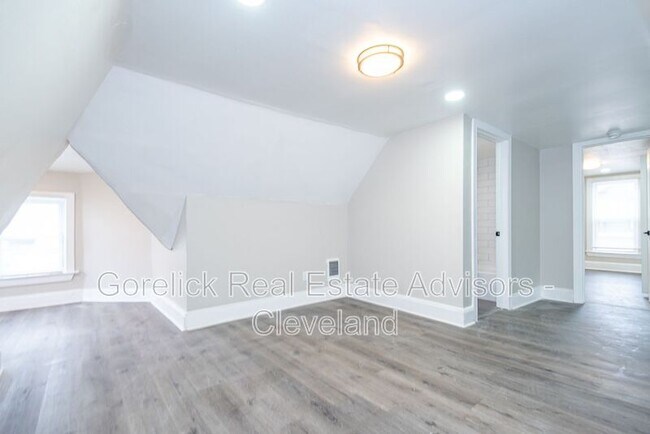 Building Photo - 2158 Murray Hill Rd