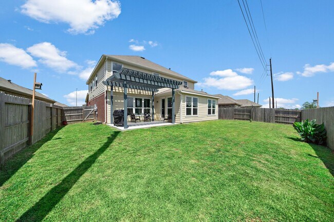 Building Photo - 25203 Farmdale Ln