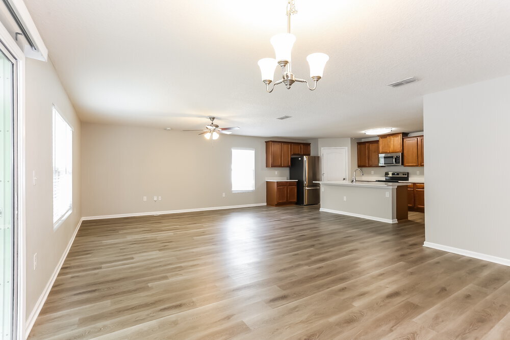 Building Photo - 3703 Summit Oaks Dr
