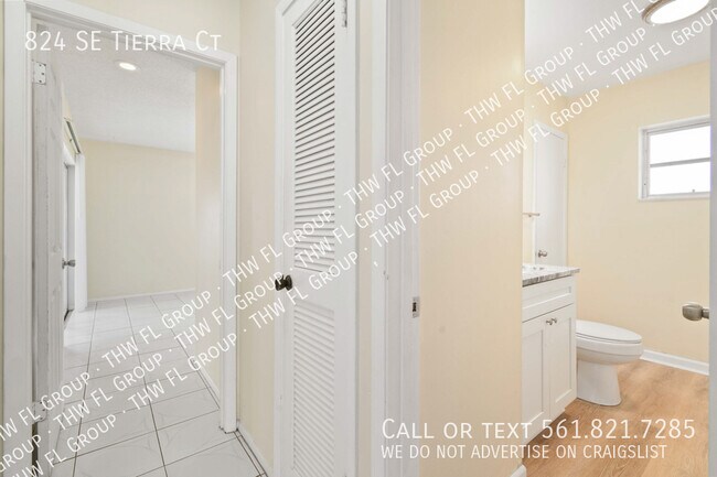 Building Photo - 824 SE Tierra Ct