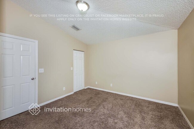 Building Photo - 620 208th Cir