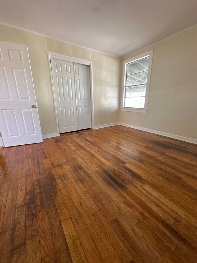 Building Photo - Home for rent