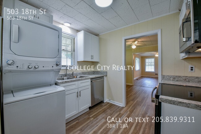 Building Photo - 503 18th St