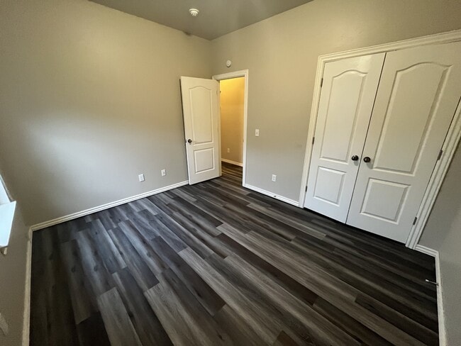 Building Photo - 2321 SW 94th St