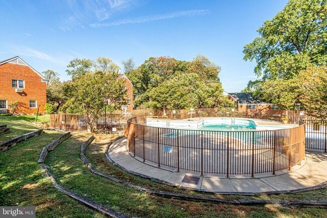 Building Photo - 3239 Gunston Rd