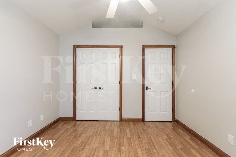 Building Photo - 169 Meadows Ct