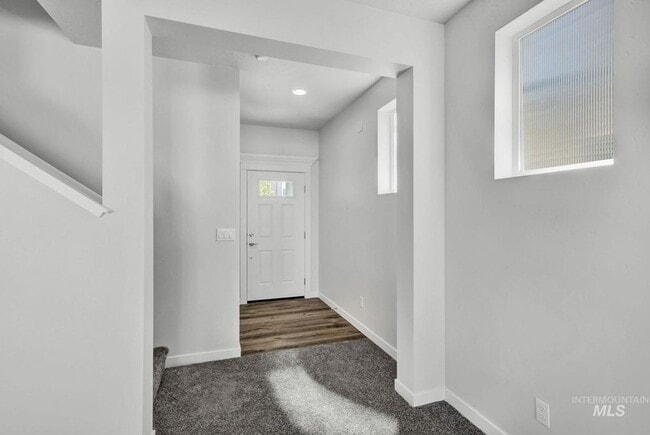 Building Photo - 3068 N Laughridge Ave