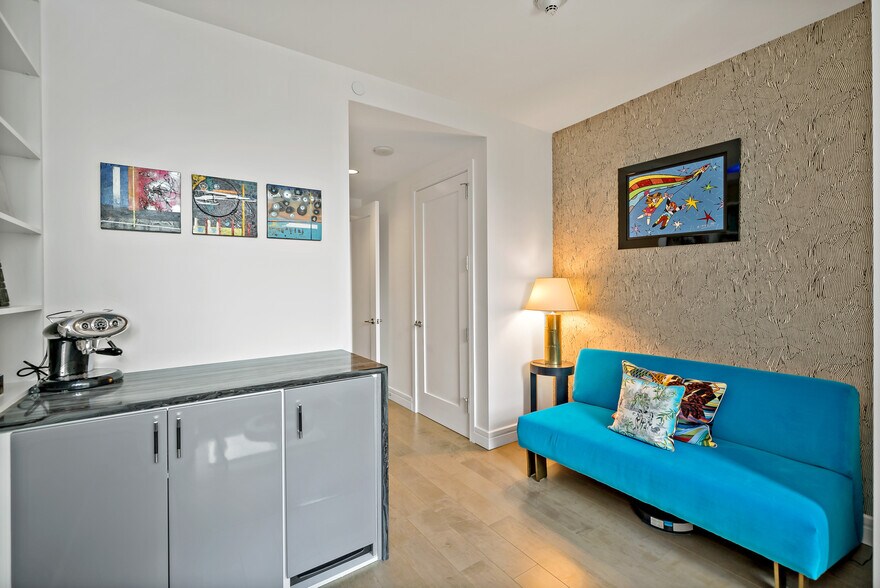 3rd Bedroom - 1414 S Penn Sq