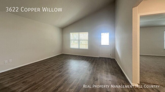 Building Photo - Charming 4-Bedroom Home in Bulverde, TX!