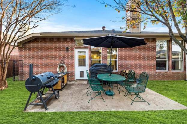 Building Photo - 1055 Port Sullivan Dr