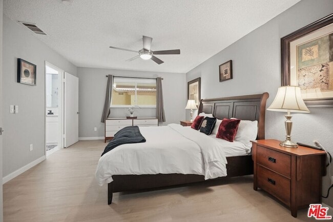 Building Photo - 52275 Avenida Vallejo