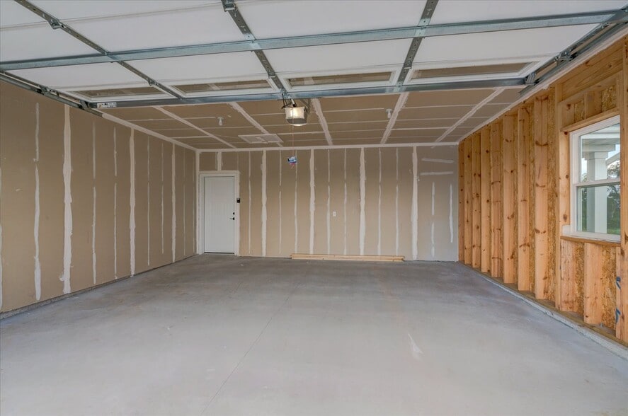 Building Photo - 1430 Palm Grass Way