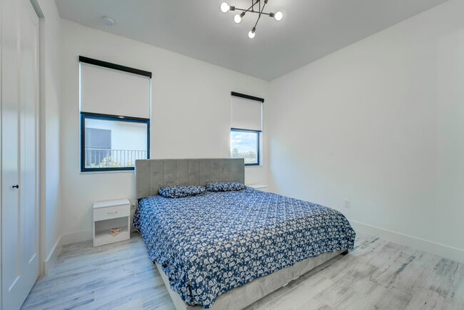 Building Photo - 16234 Sea Turtle Pl