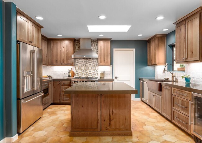 Building Photo - Remodeled Hilltop Home with a View