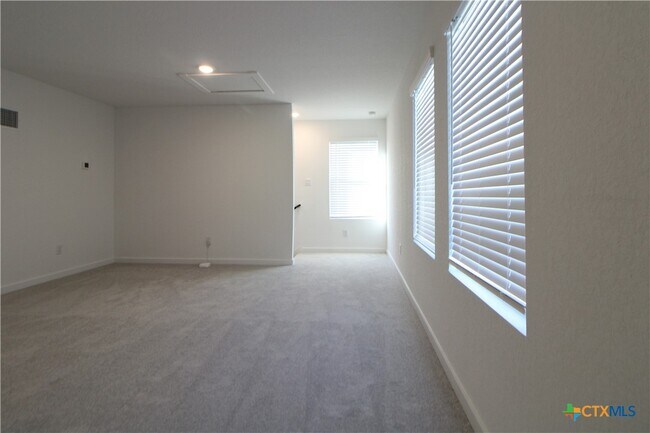 Building Photo - 5128 McKittrick
