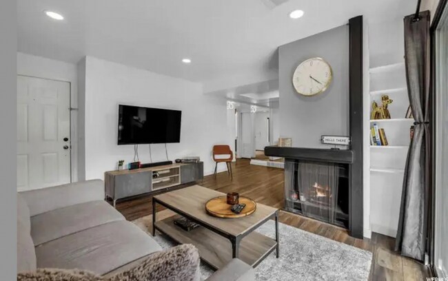 Building Photo - 6881 S Countrywoods Cir