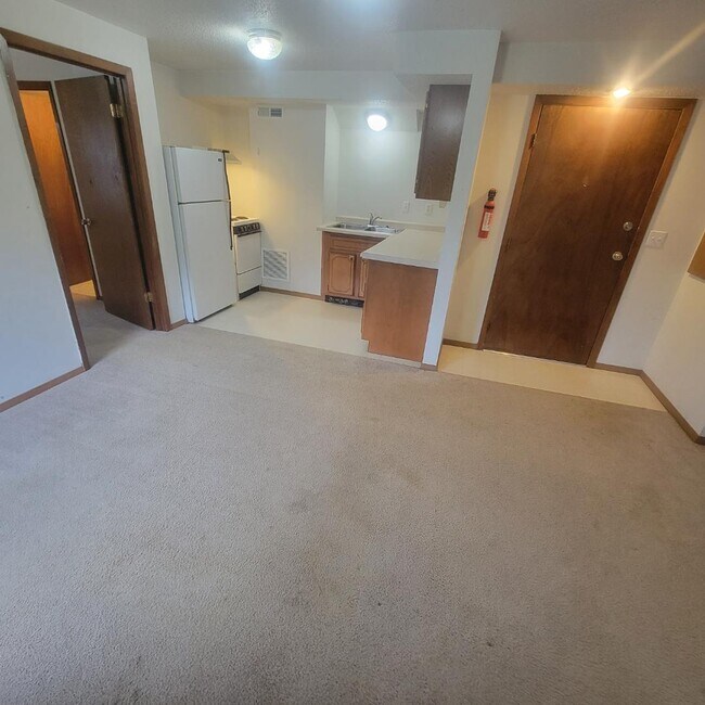 Building Photo - 1011 Lincoln St