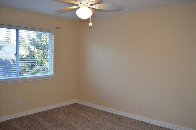 Building Photo - 6210 Marble Hollow Ln