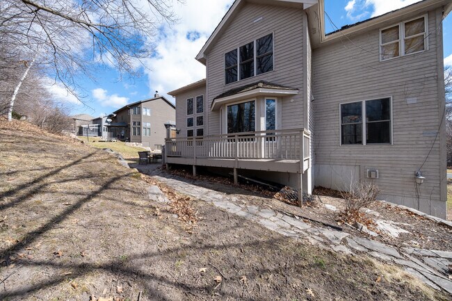 Building Photo - 7122 Harrison Hill Trail