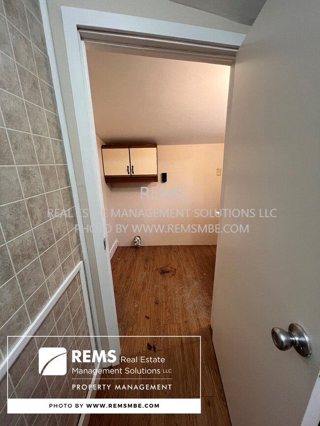 Building Photo - 626/628 4th Avenue