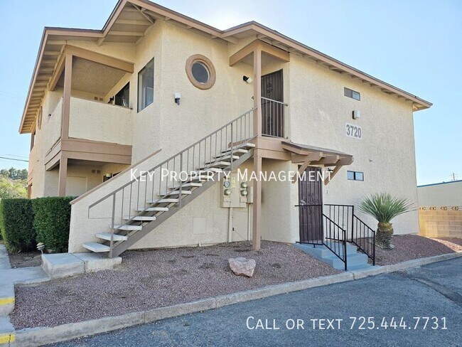 Primary Photo - 3720 Snorkel Cir