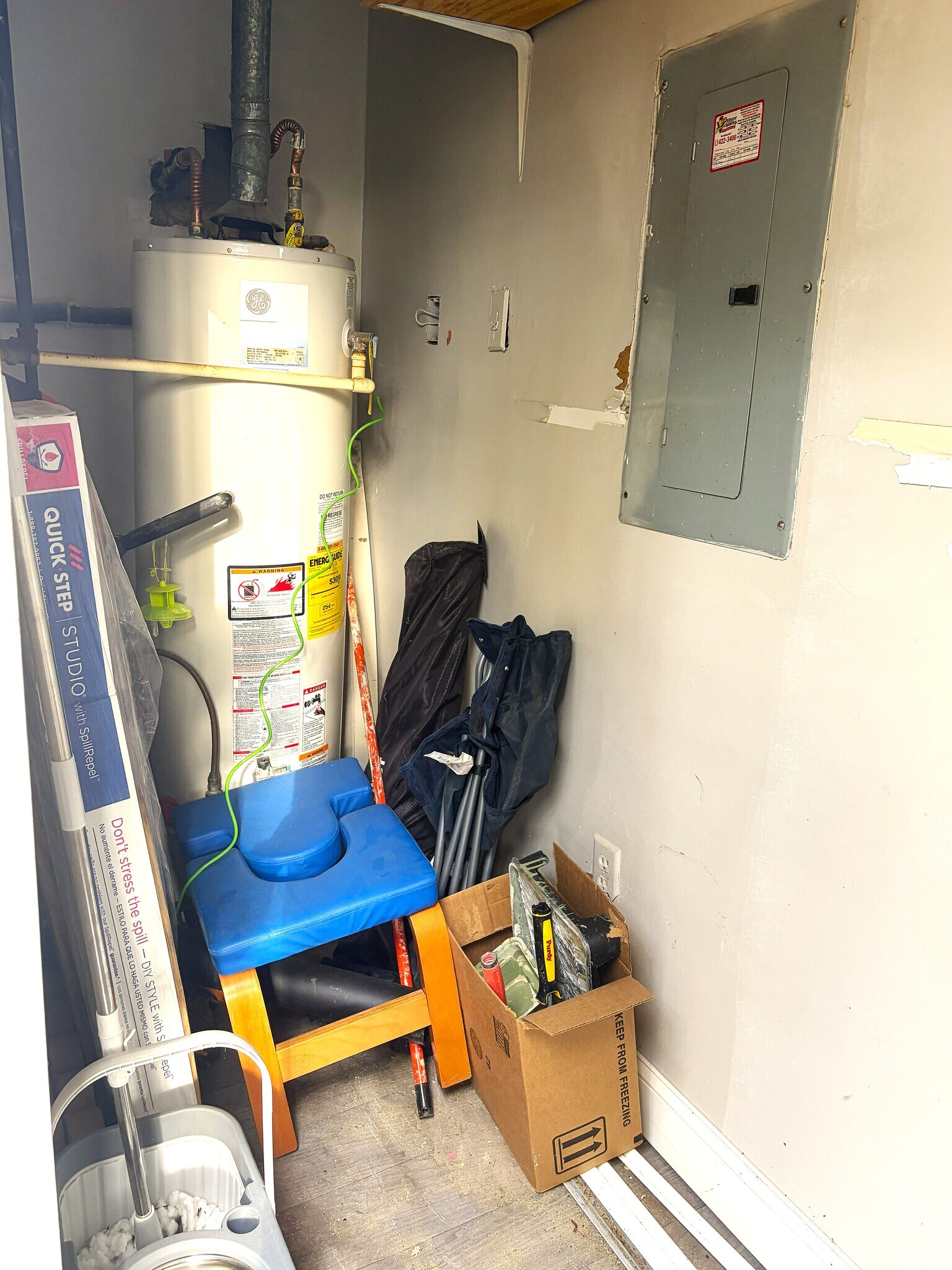 Outdoor storage - 1330 Poplar Pointe SE
