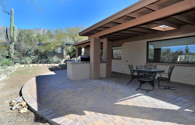 Building Photo - 6515 N Burro Creek Pl