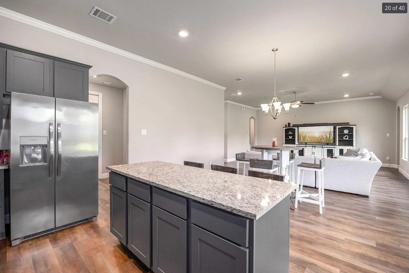 Building Photo - 26579 Pin Oak Dr