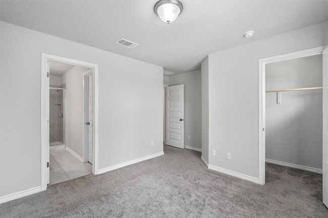 Building Photo - 1805 Artesian Spgs Xing