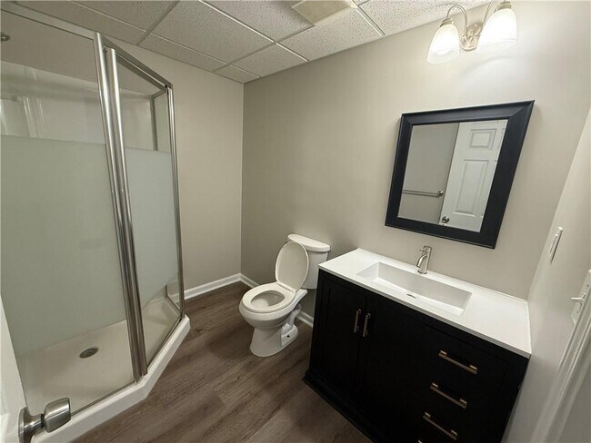 Building Photo - 2011 Town Lake Hills W