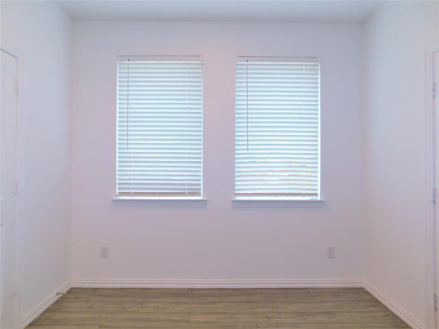 Building Photo - 1720 Da Vinci Dr