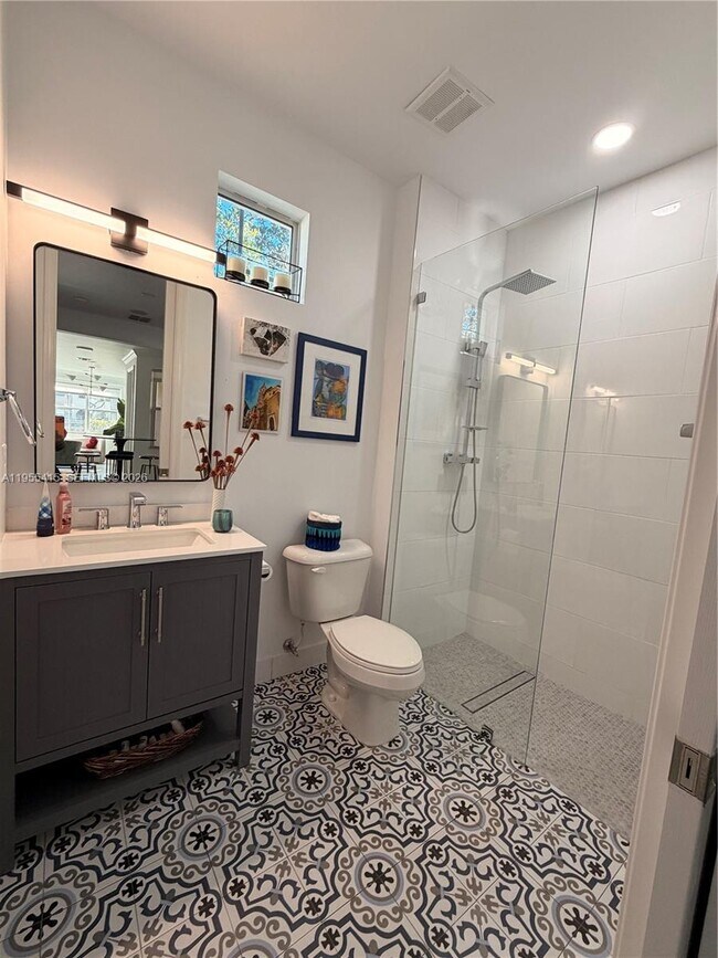 Building Photo - 12450 NW 32nd Manor