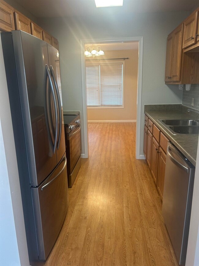 Building Photo - 125 Joyce Dr