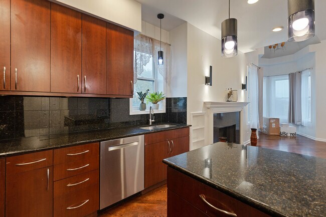 Building Photo - 4800 S St Lawrence Ave