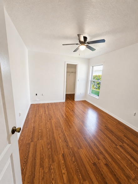 Building Photo - 1785 Curlew Ct