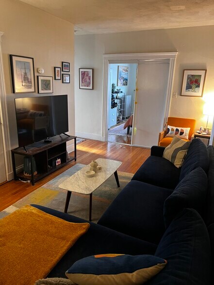 Primary Photo - 116 Washington St