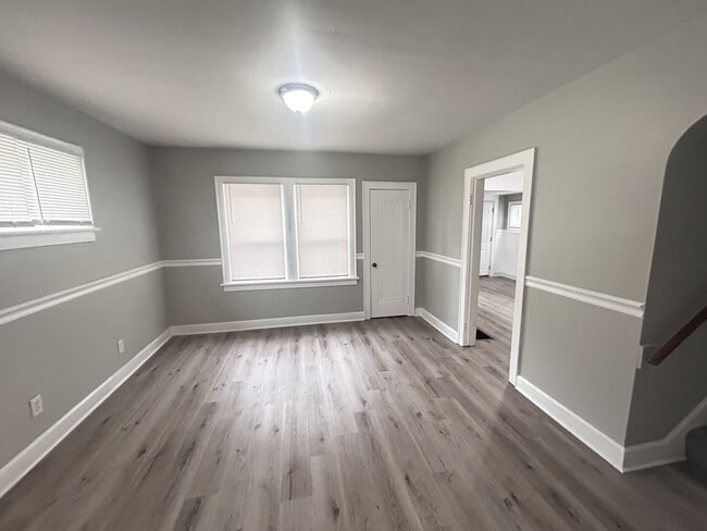 Building Photo - 1532 Republic Ave