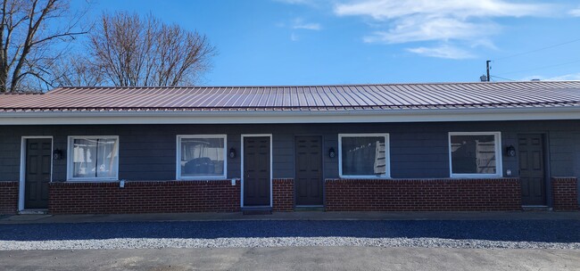 Building Photo - The Cottages at Mink Place