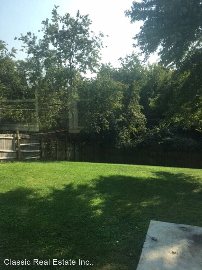 Building Photo - 3 br, 1.5 bath House - 1748 Wyatt Parkway