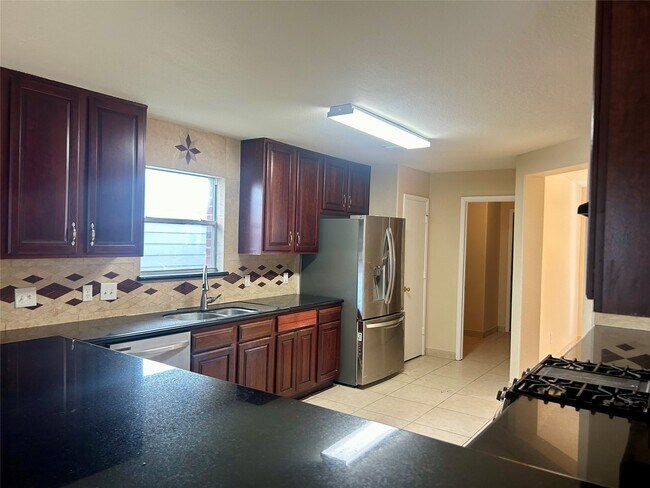 Building Photo - 3622 George Washington Ln