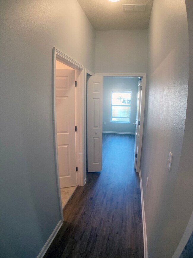 Building Photo - Spacious 3-Bedroom Condo with Pond Views &...