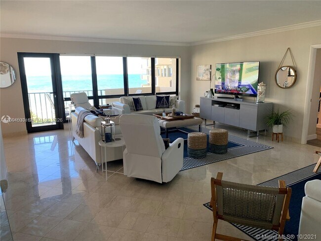 Building Photo - 4900 N Ocean Blvd