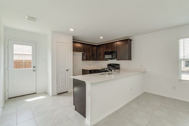 Building Photo - 7709 Lindheimer Ln