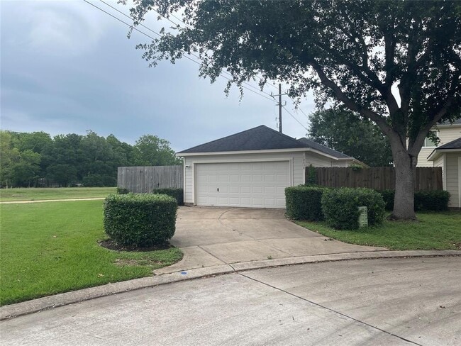 Building Photo - 10838 Cobblecreek Way
